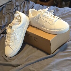 Vintage Havana White Sneakers